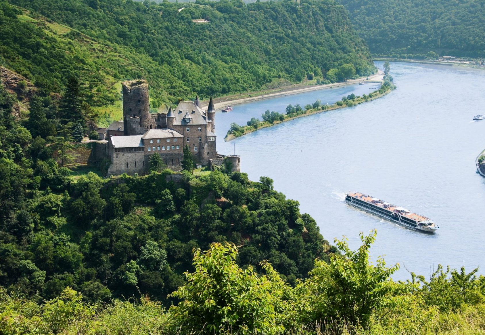 Amadeus Elegant on the Rhine