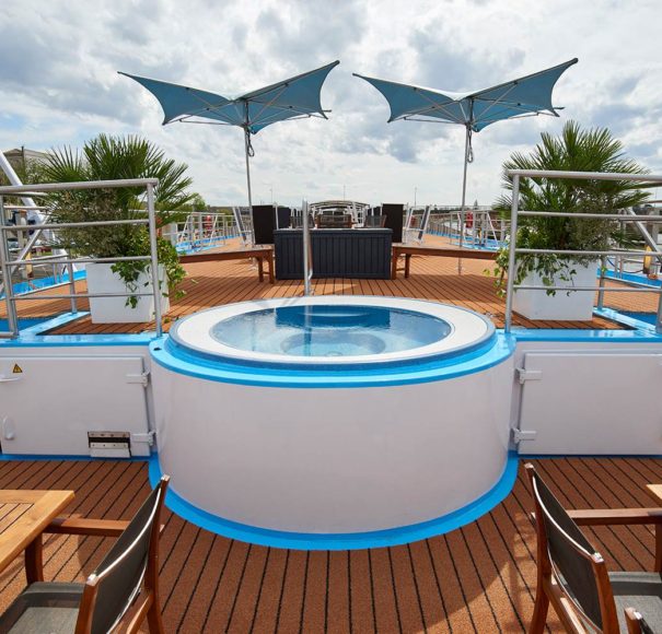 AmaWaterways AmaDolce Whirlpool Sun Deck