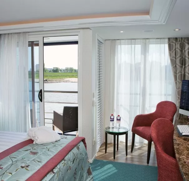 AmaWaterways AmaReina Cat BA