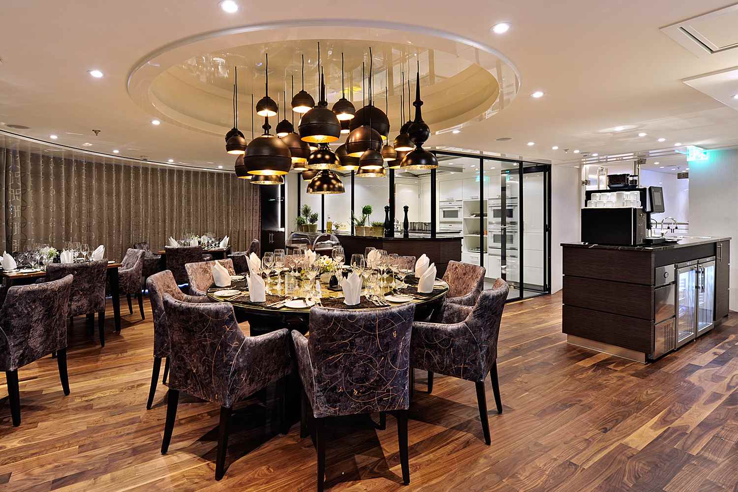 AMAViola Dining Room
