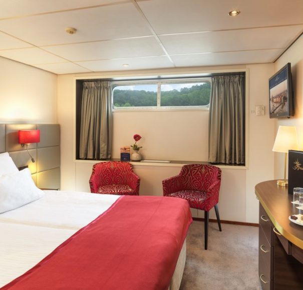 Amadeus Royal Cabin Lower Deck