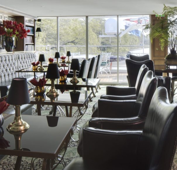 Uniworld SS Catherine - Bar du Leopard Lounge