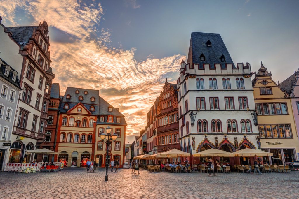 Titan Travel Moselle - Historic House facades Main Market Trier