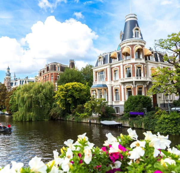 Travel Canals of Amsterdam