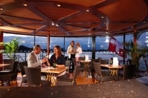 Riviera Travel Lord Byron Lidi Bar