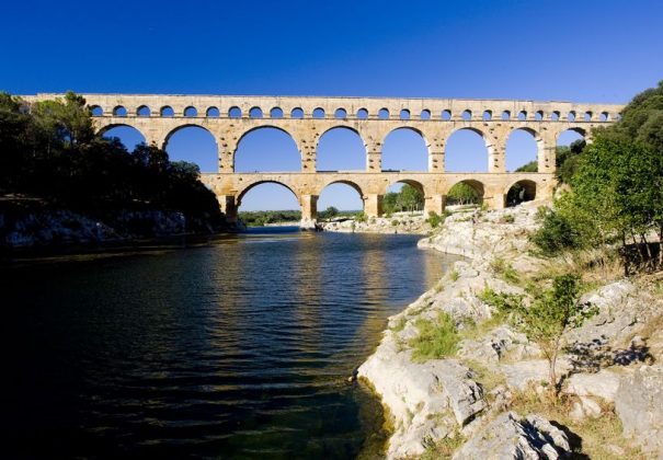Day 6 - Avignon, Pont du Gard & Uzès