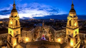 Danube - Budapest-Saint-Stephan-Basilica-Christmas-market-panoramaLowRes