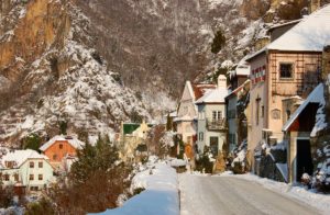 Danube-Durnstein-in-the-snow-LowRes