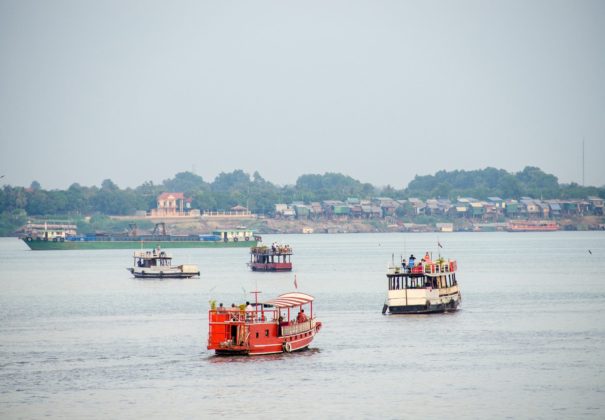 Day 14 - Tan Chau, Evergreen Island, Border Crossing