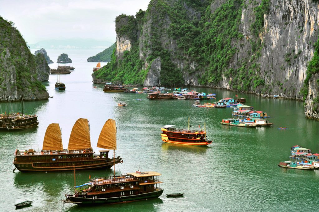 Ha Long Bay - Sailing Junks