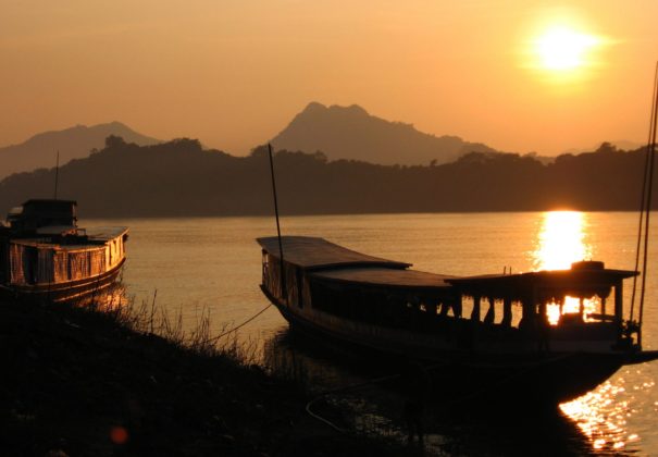 Day 9 - Border Crossing, Tan Chau