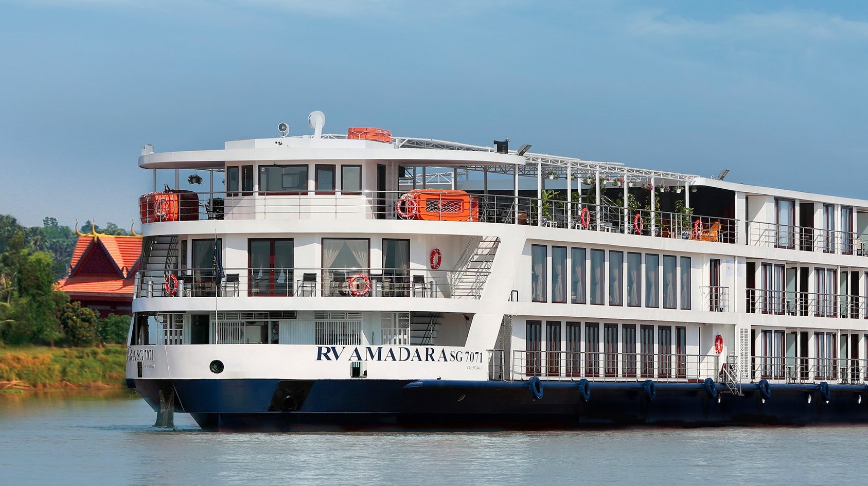 AmaWaterways AmaDara - Cruising the Mekong