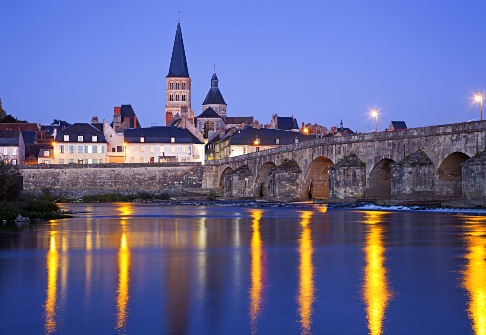 tours loire swimming