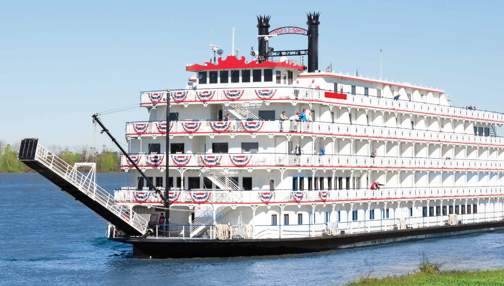american cruise line on the mississippi river
