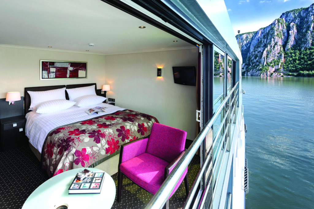 Avalon Artistry II - Panorama Suite Balcony