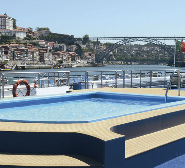 Douro Queen Pool