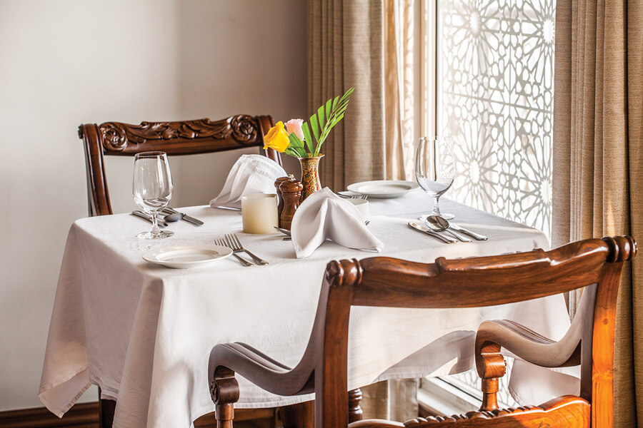 Ganges Voyager II - Dining Room