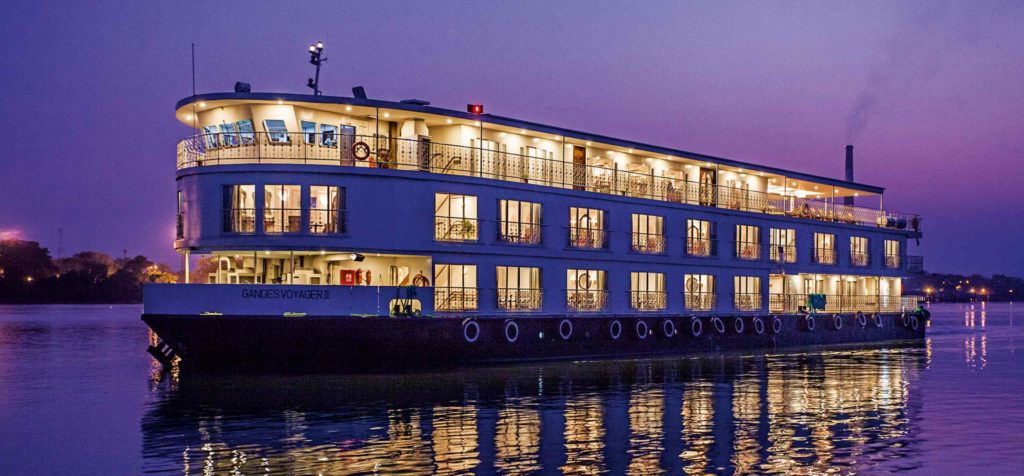 Ganges Voyager II - Exterior