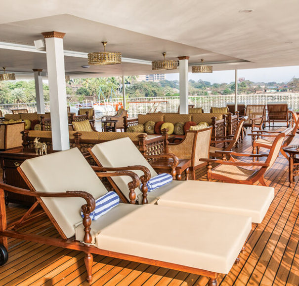 Ganges Voyager II - Sundeck