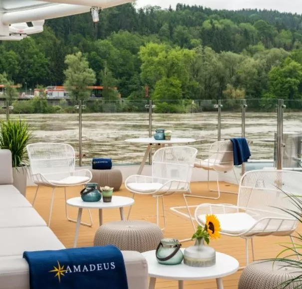 Amadeus Star - River Terrace