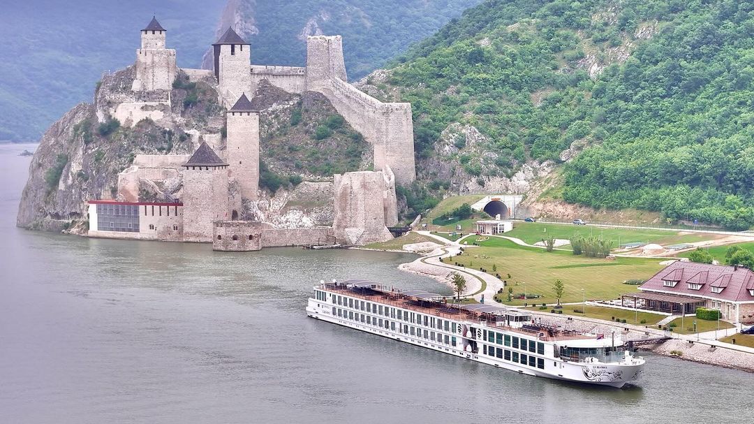 5 amazing castles to discover on the next river cruise